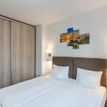 Corner Apartament *