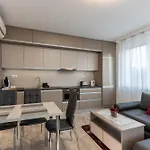 Corner Apartament *